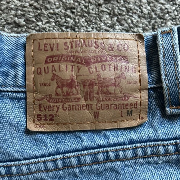 Authentic Red Tab Vintage Levi’s - Picture 3 of 8